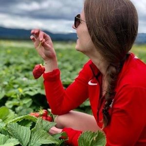 Meet your Posher, Emily